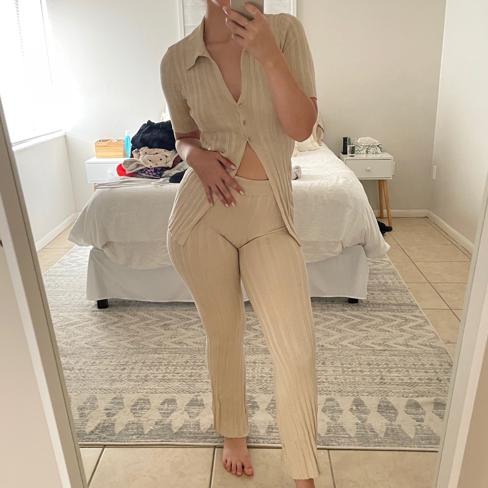 Nude 2-Piece Set